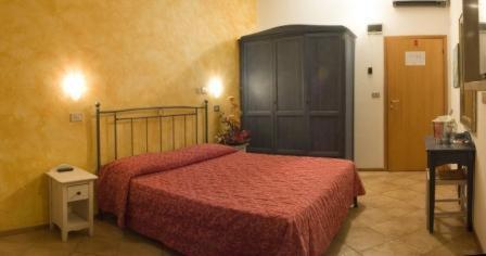 Hotel Carol Римини Экстерьер фото